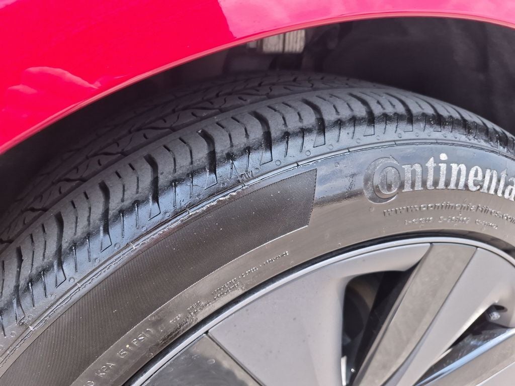 2024 Tesla Model S Base