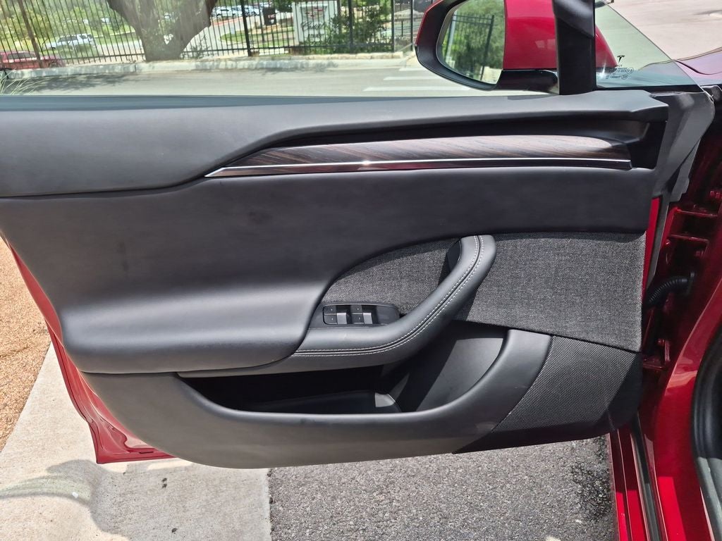 2024 Tesla Model S Base