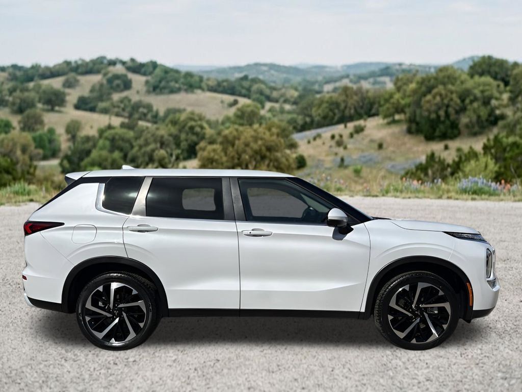 2024 Mitsubishi Outlander SE Black Edition