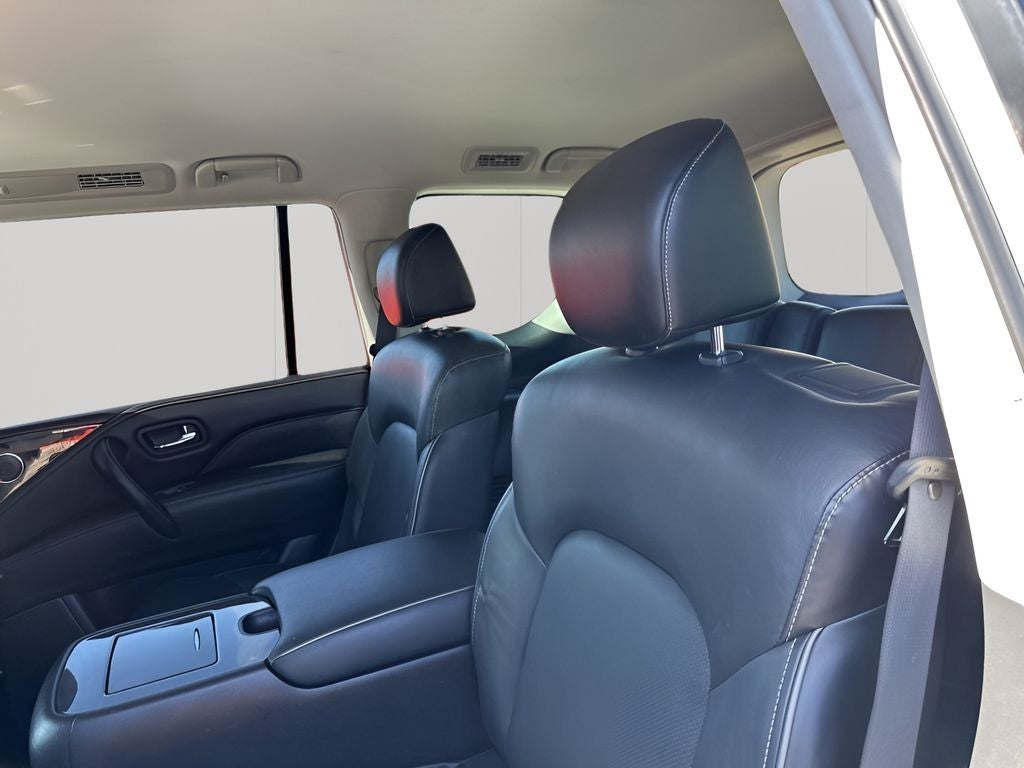 2023 INFINITI QX80 LUXE