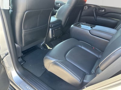 2023 INFINITI QX80 LUXE