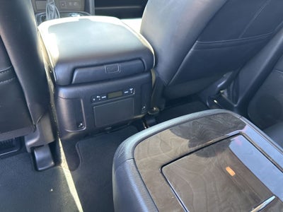 2023 INFINITI QX80 LUXE