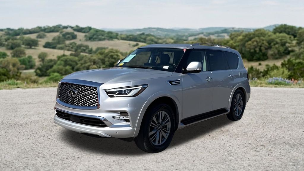 2023 INFINITI QX80 LUXE
