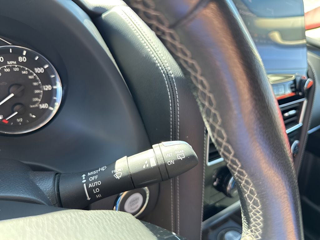 2023 INFINITI QX80 LUXE