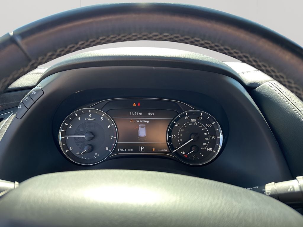 2023 INFINITI QX80 LUXE