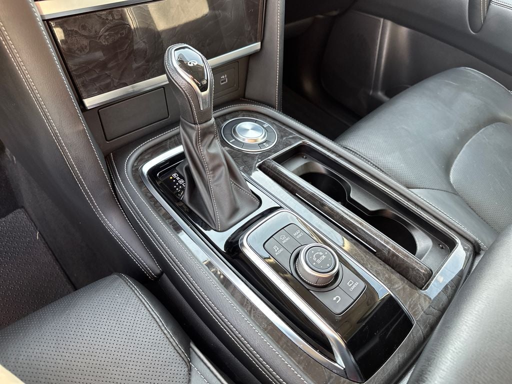 2022 INFINITI QX80 LUXE