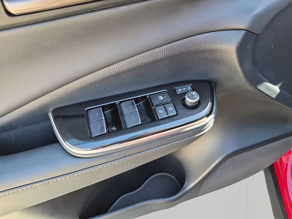 2025 Toyota Crown Signia Limited