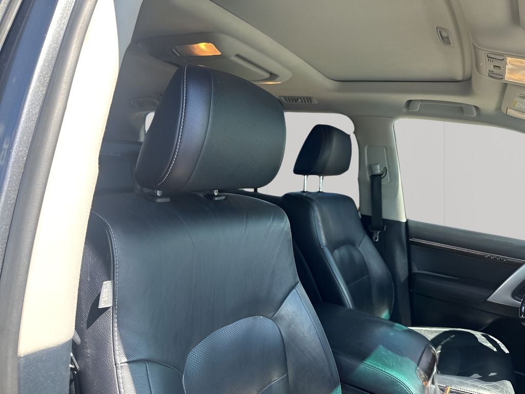 2013 Toyota Land Cruiser Base