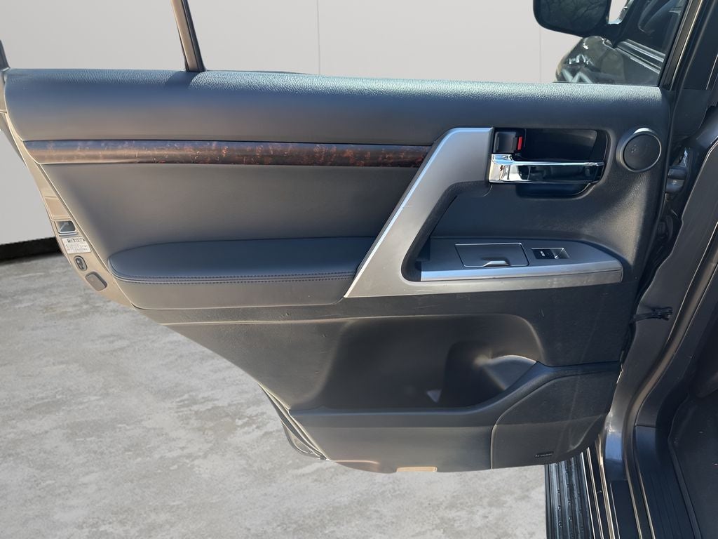 2013 Toyota Land Cruiser Base