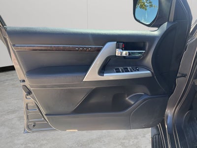 2013 Toyota Land Cruiser Base