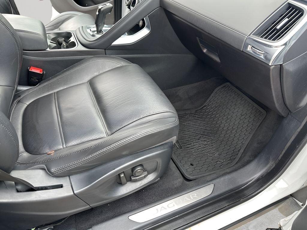 2019 Jaguar E-PACE SE