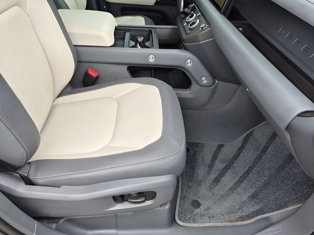 2024 Land Rover Defender 110 X-Dynamic SE