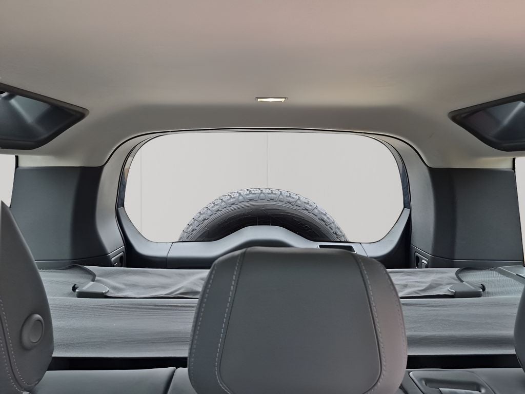 2024 Land Rover Defender 110 X-Dynamic SE