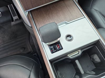 2024 Land Rover Range Rover SE LWB