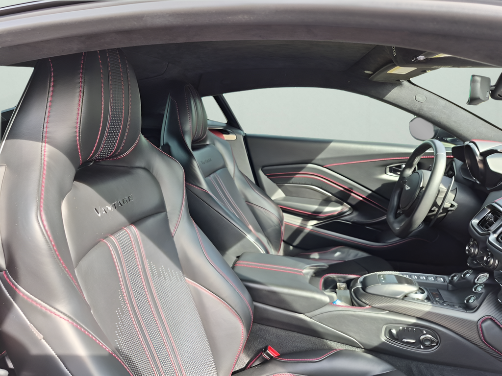 2019 Aston Martin Vantage Base