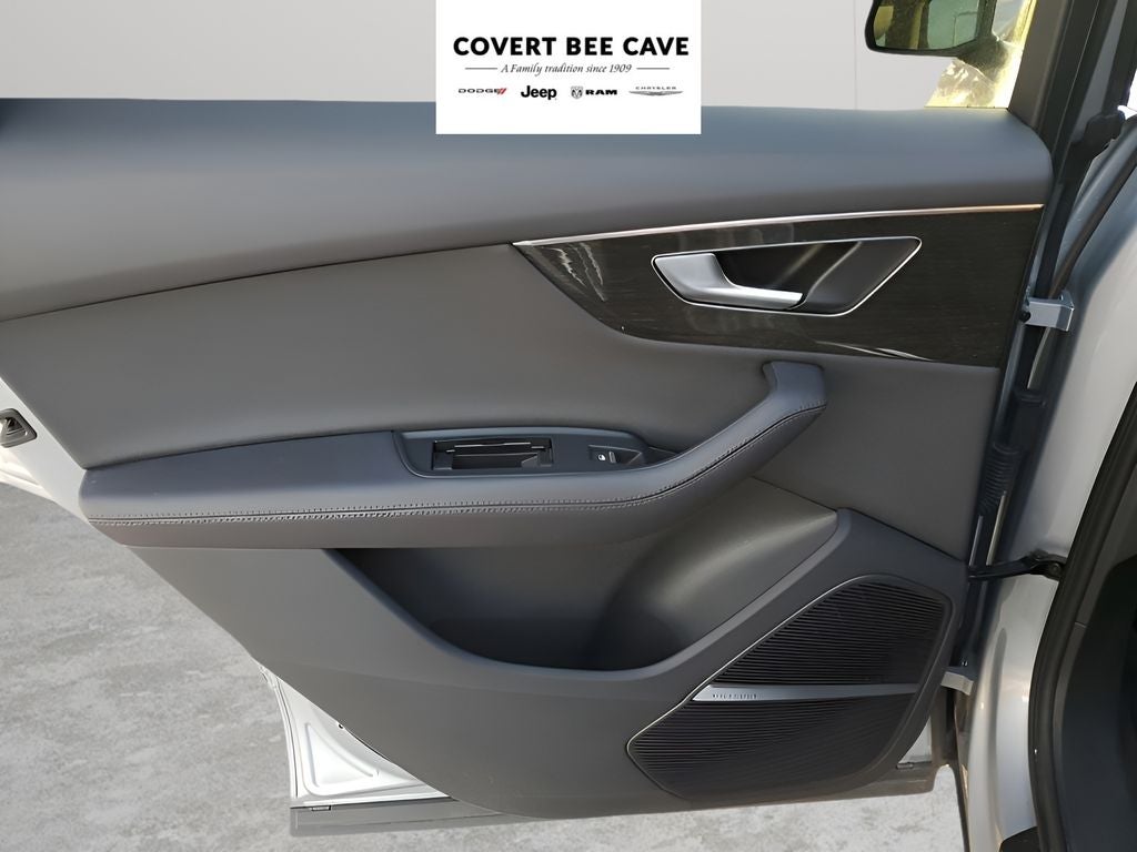 2024 Audi Q7 55 Premium Plus quattro