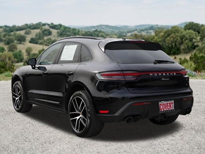 2025 Porsche Macan Base