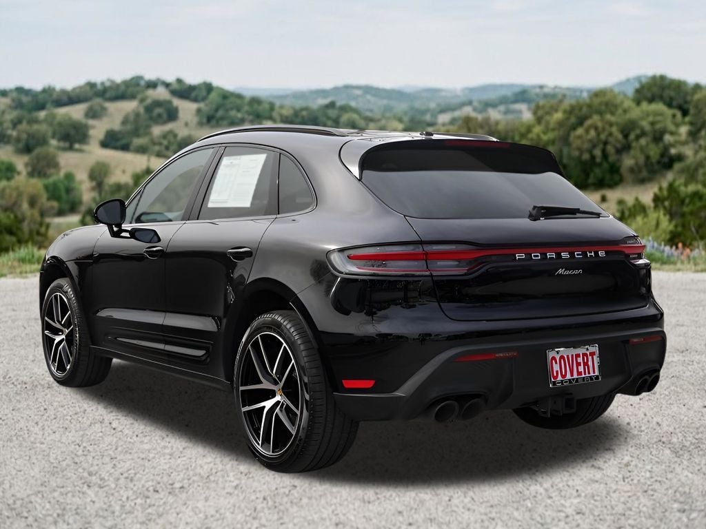 2025 Porsche Macan Base