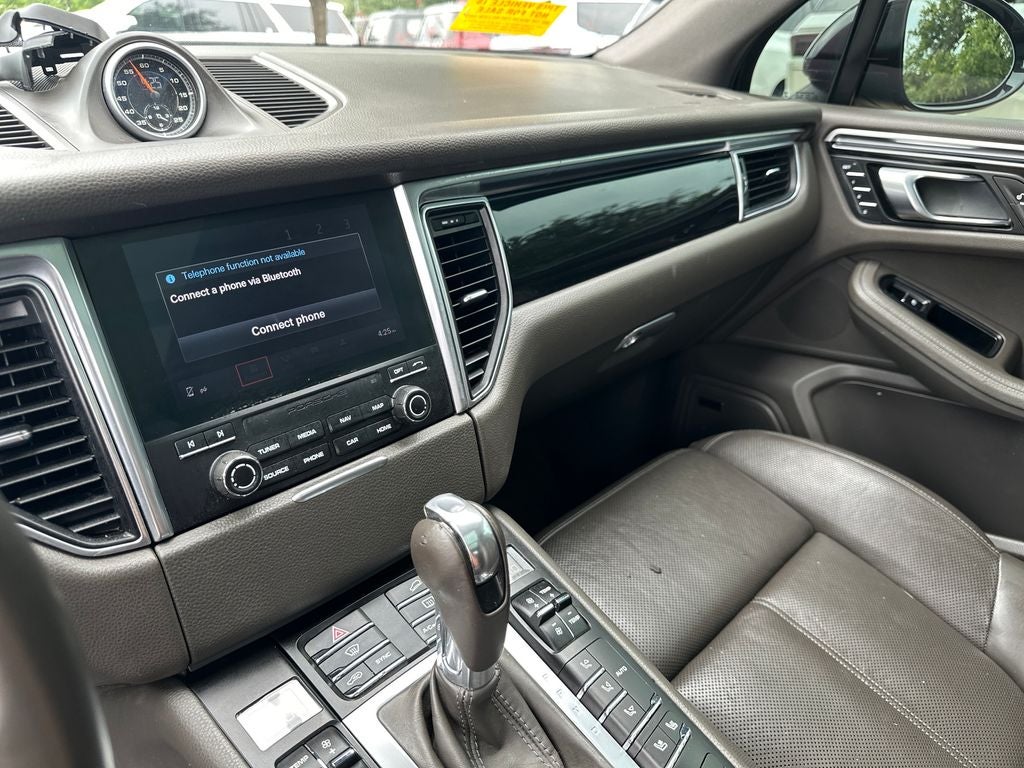 2018 Porsche Macan Base