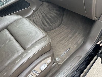 2018 Porsche Macan Base