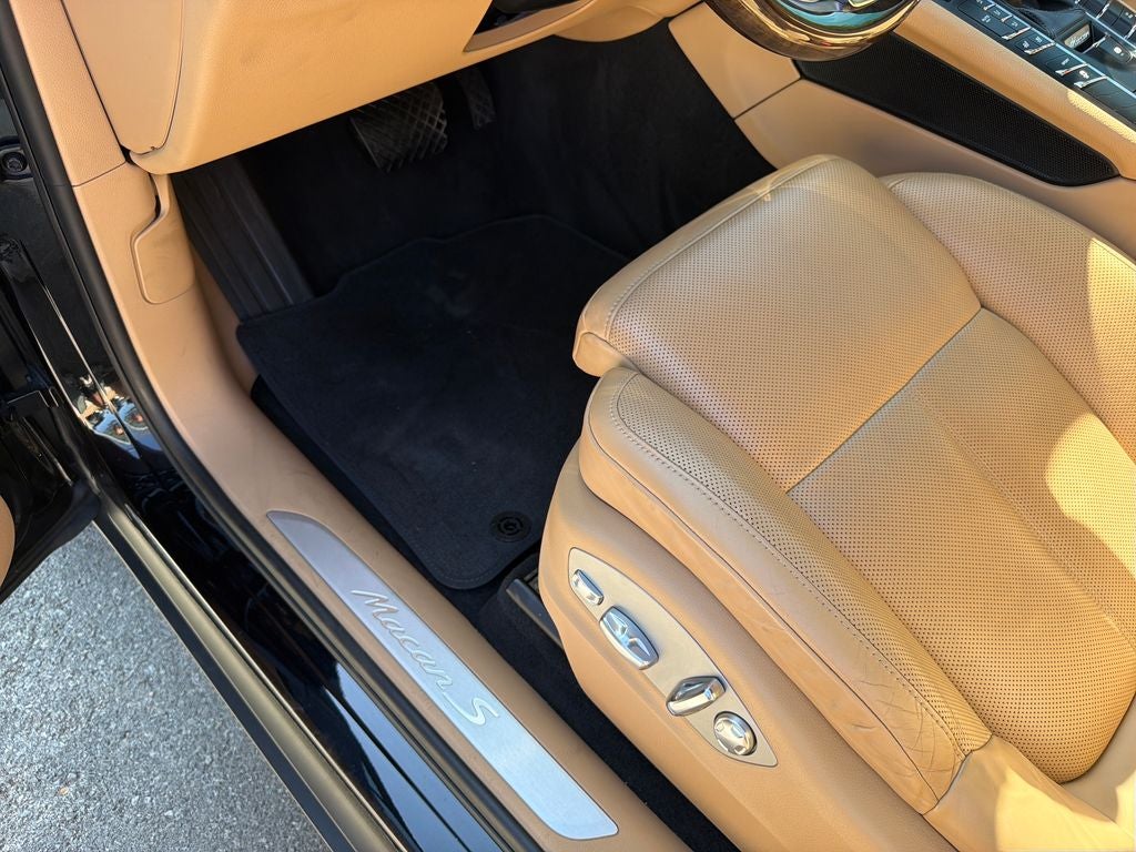 2017 Porsche Macan S