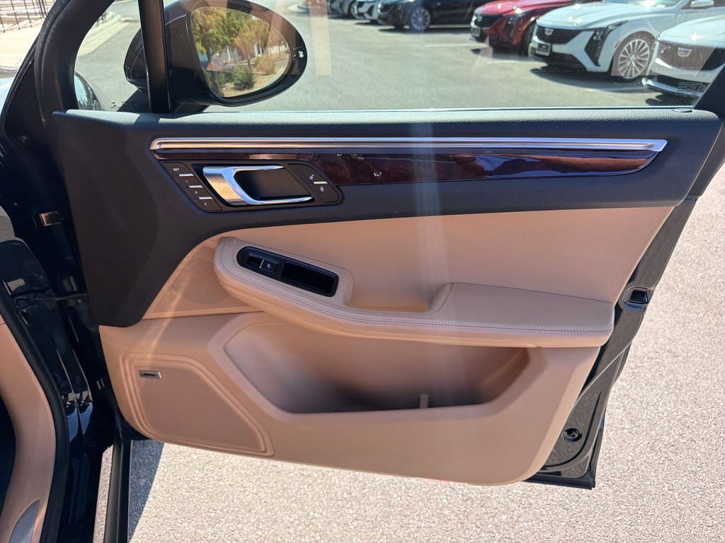 2017 Porsche Macan S