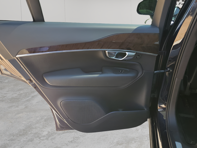 2017 Volvo XC90 T5 Momentum