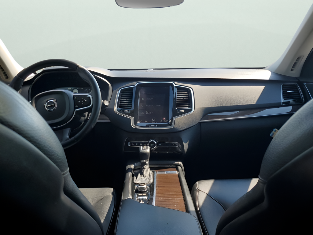 2017 Volvo XC90 T5 Momentum