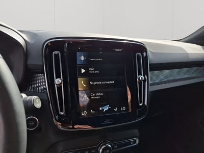 2022 Volvo XC40 R-Design