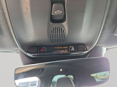 2022 Volvo XC40 R-Design