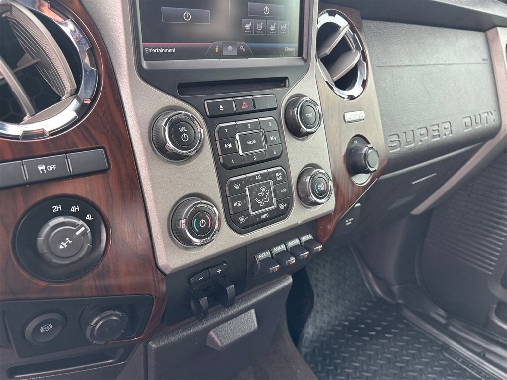 2016 Ford Super Duty F-250 SRW Lariat