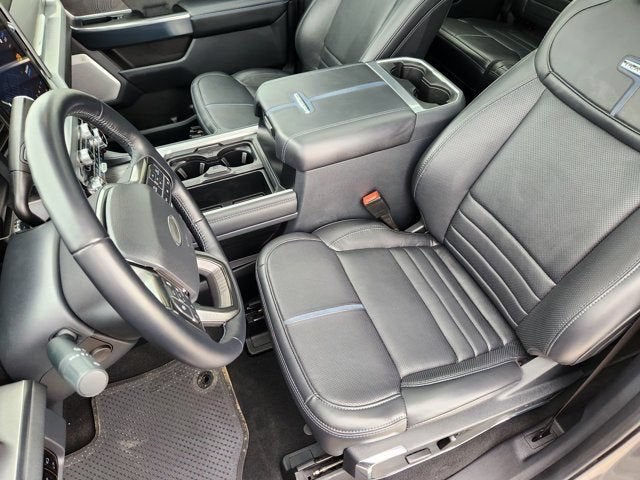 2025 Ford F-250 Platinum
