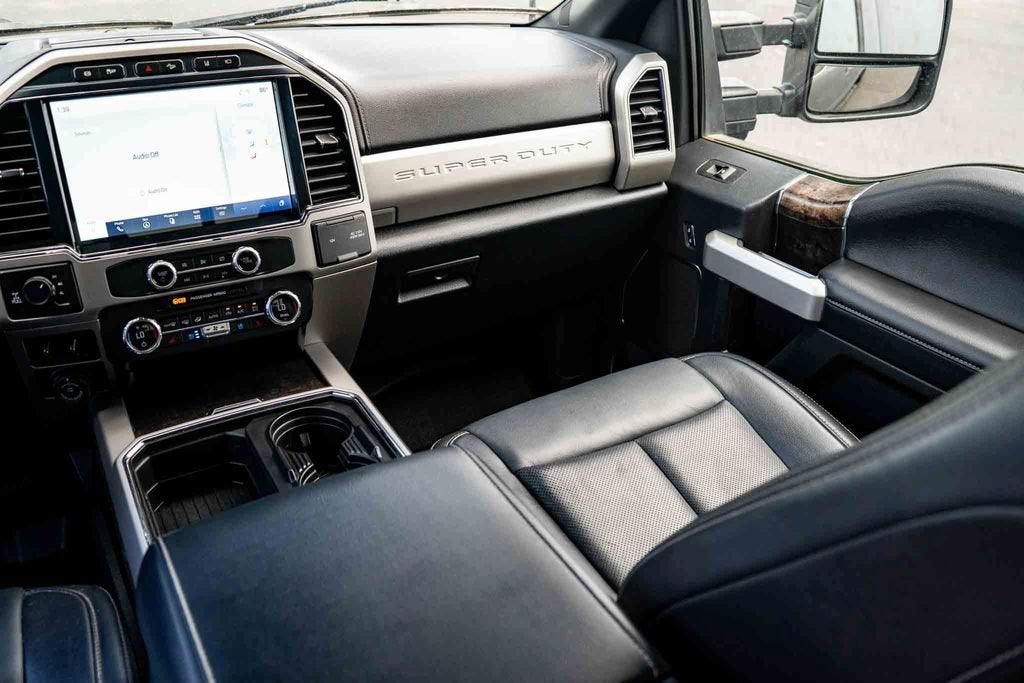 2022 Ford F-250 LARIAT