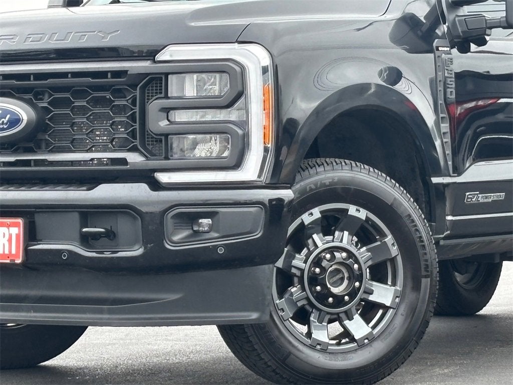 2023 Ford Super Duty F-350 SRW Lariat