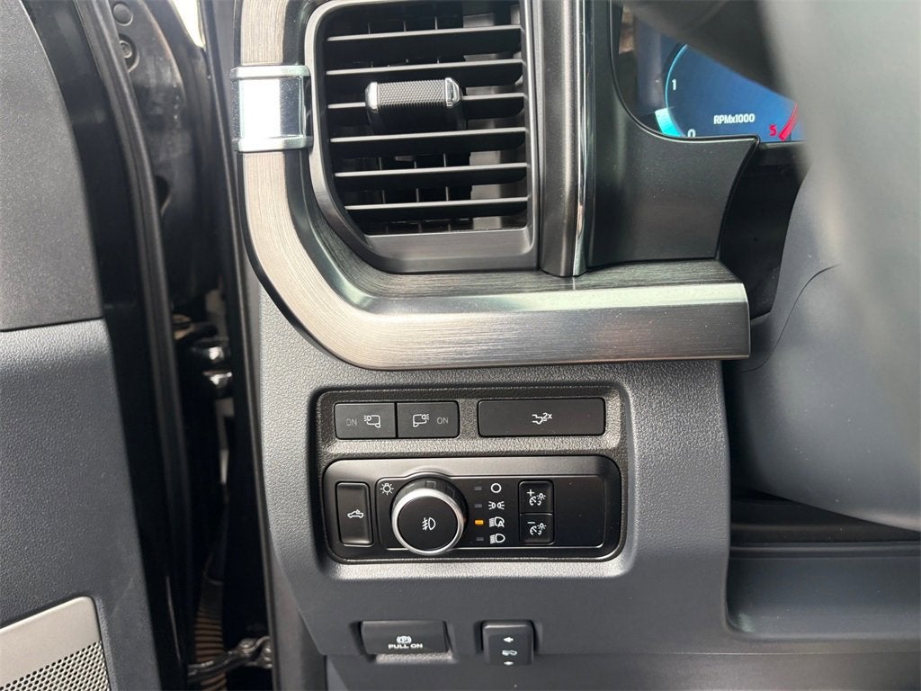 2023 Ford Super Duty F-350 SRW Lariat