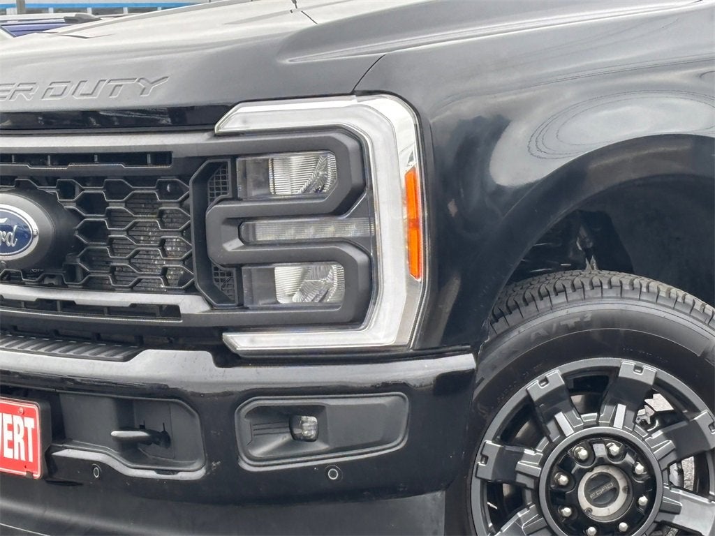 2023 Ford Super Duty F-350 SRW Lariat