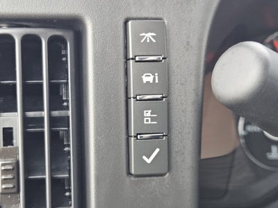 2025 Chevrolet Express Passenger 1LS