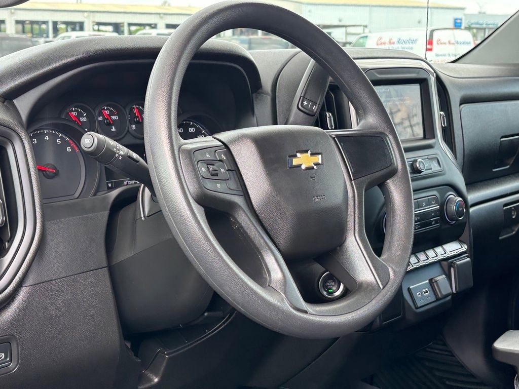 2025 Chevrolet Silverado 1500 Custom