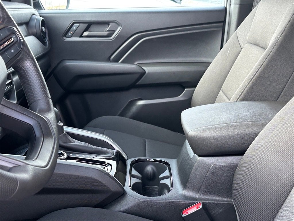 2023 Chevrolet Colorado WT