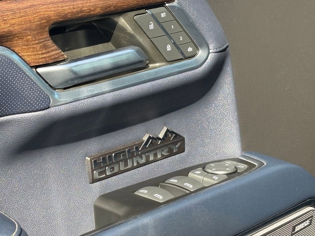 2022 Chevrolet Silverado 1500 High Country