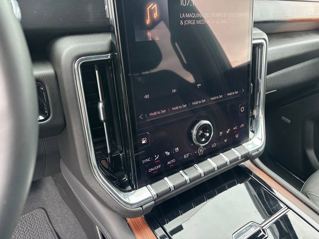 2025 GMC Yukon XL Denali