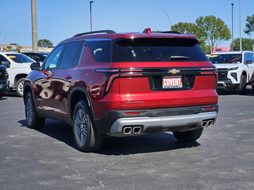 2025 Chevrolet Traverse LT