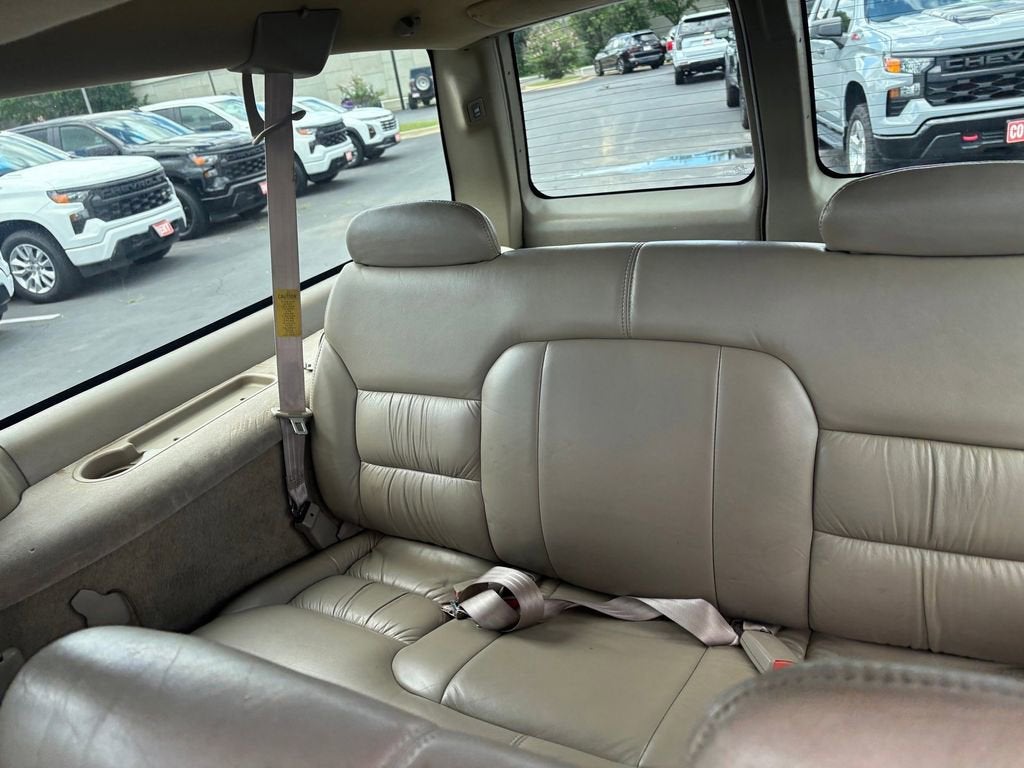 1997 Chevrolet Suburban 4DR 4WD 2500