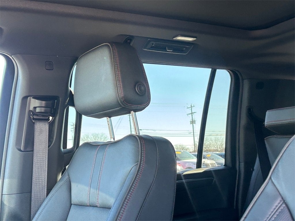 2025 Chevrolet Suburban RST