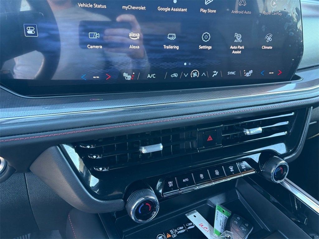 2025 Chevrolet Suburban RST