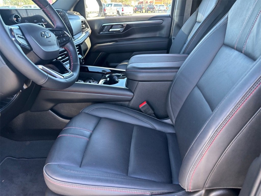 2025 Chevrolet Suburban RST