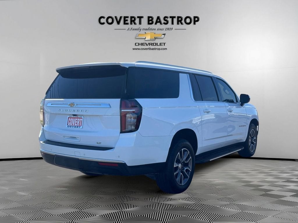 2023 Chevrolet Suburban LT