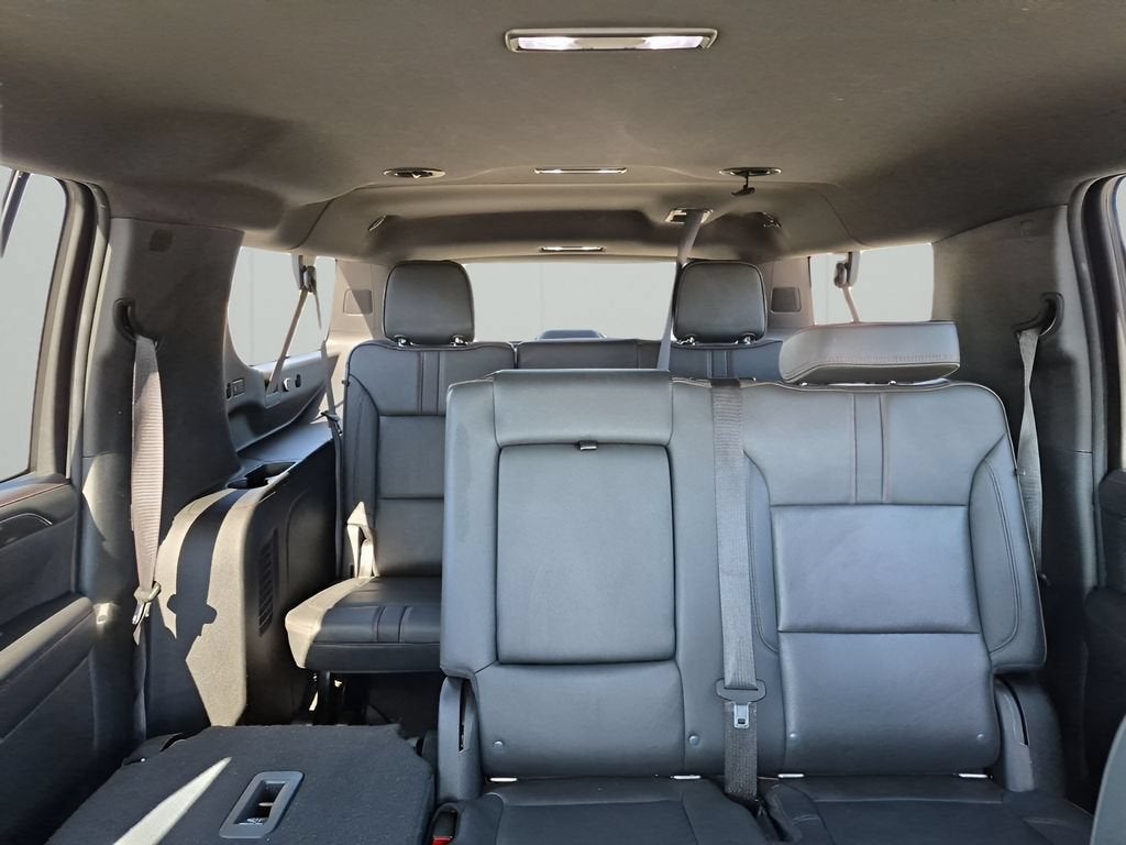 2022 Chevrolet Suburban RST