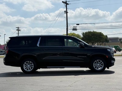 2022 Chevrolet Suburban LT