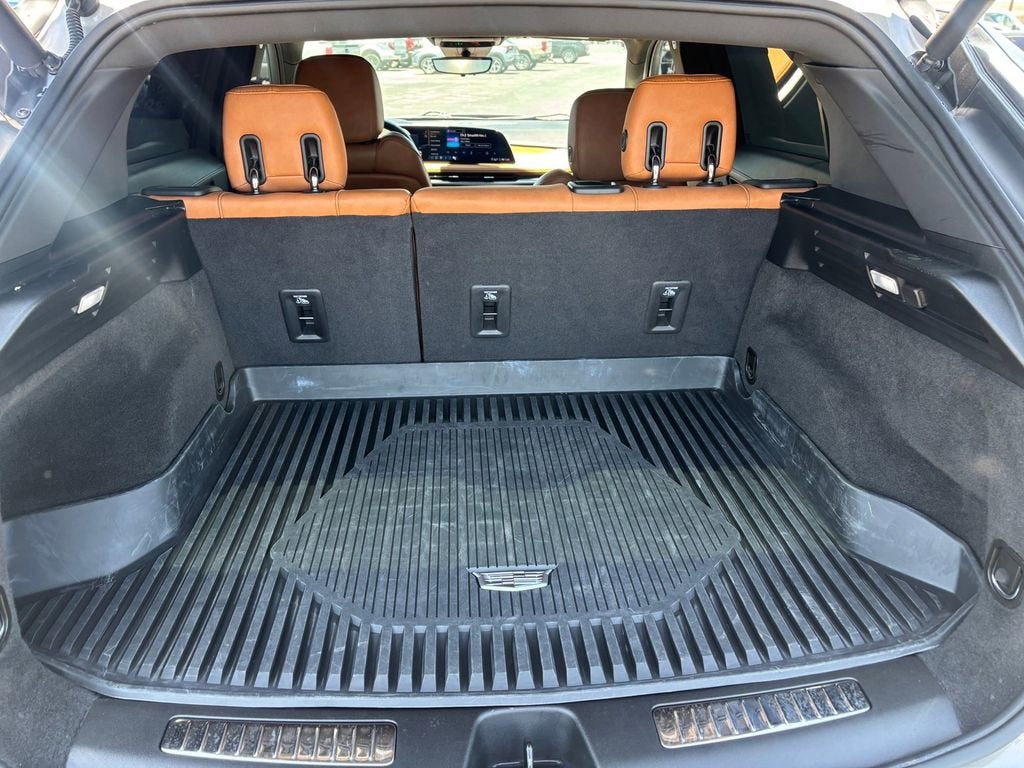 2025 Cadillac XT4 Sport